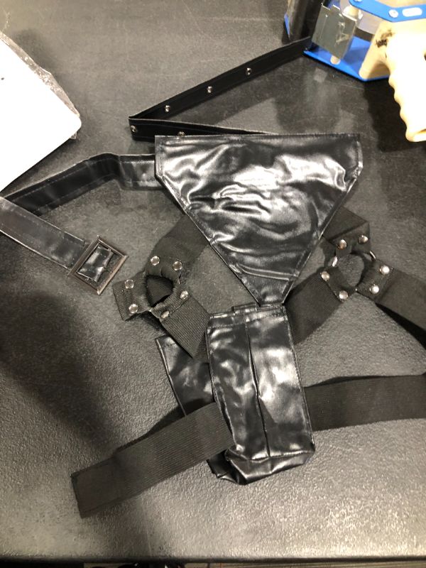 Photo 2 of Leg Avenue Accessorie's Garter Leg Strap and Pockets,Costume Police Utility Belt Black, One Size
