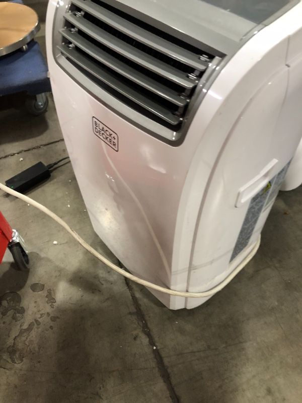 Photo 1 of BLACK+DECKER BPT08HWTB Portable Air Conditioner with Heat, 8,000 BTU SACC/CEC (12,500 BTU ASHRAE), Cools Up to 350 Square Feet, White