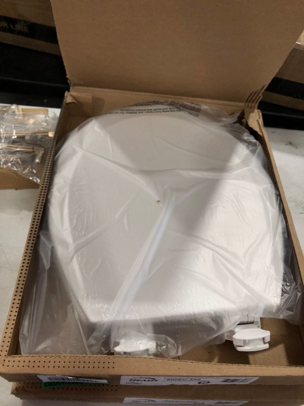 Photo 1 of BEMIS 500EC 390 Toilet Seat with Easy Clean & Change Hinges, 1 Pack Round, Cotton White
