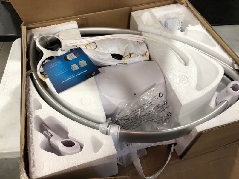 Photo 2 of mamaRoo4 infant seat