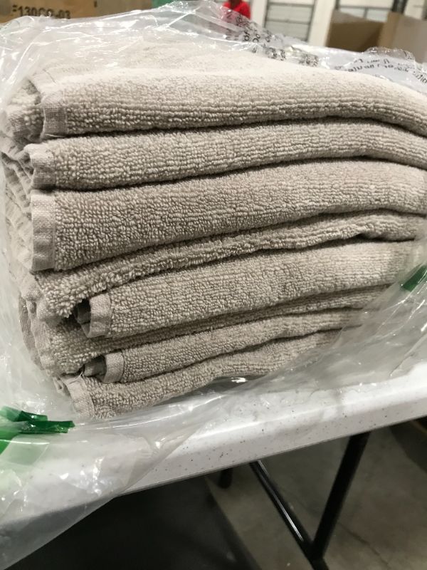 Photo 1 of 4pk beige towels