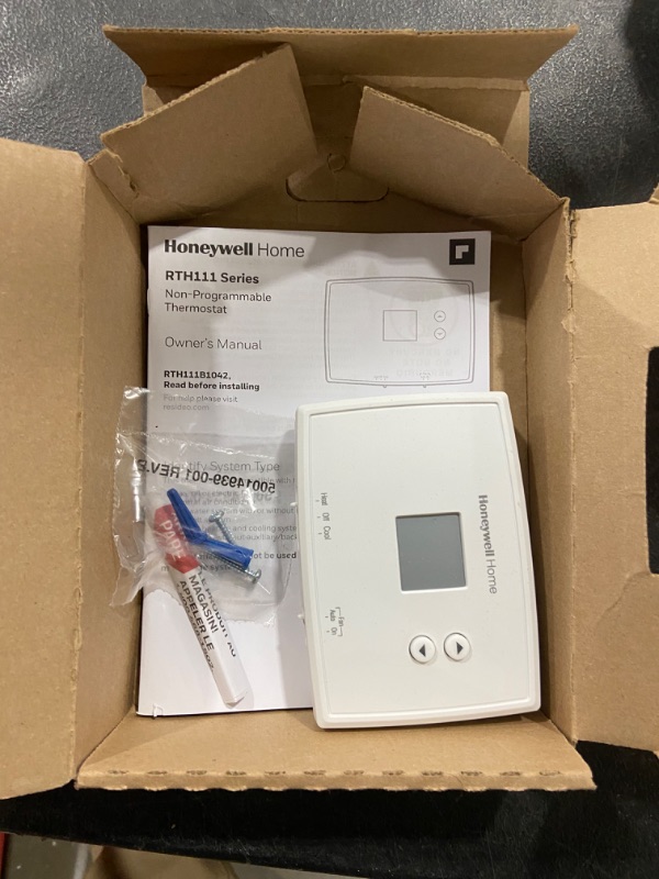 Photo 2 of Honeywell RTH111B1016 Digital Non-Programmable Thermostat
