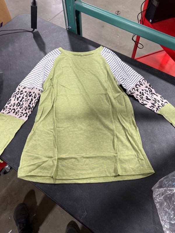 Photo 1 of Women's Green Long Sleeve Shirt, Medium 