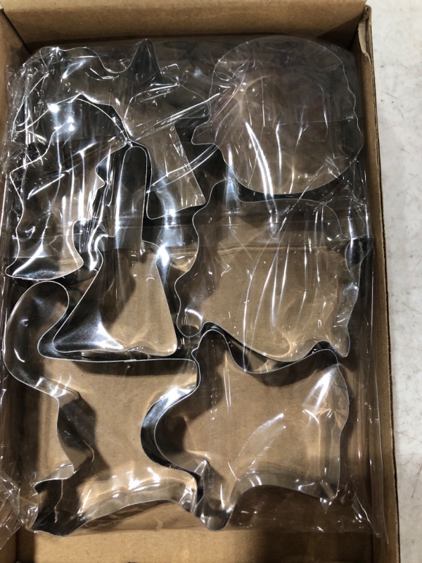 Photo 4 of COOKIE CUTTER SETS, LOT OF 2 ITEMS.