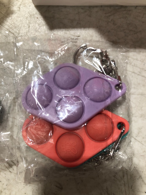 Photo 4 of VARIOUS POP FIDGET SENSORY TOYS. LOT OF 6 ITEMS.