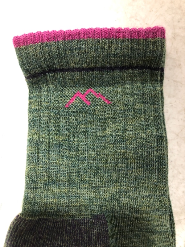 Photo 2 of Darn Tough Coolmax Micro Crew Cushion Sock - Women's
SIZE M/M PHOTO FOR REFERENCE. COLOR WAY VARIES.