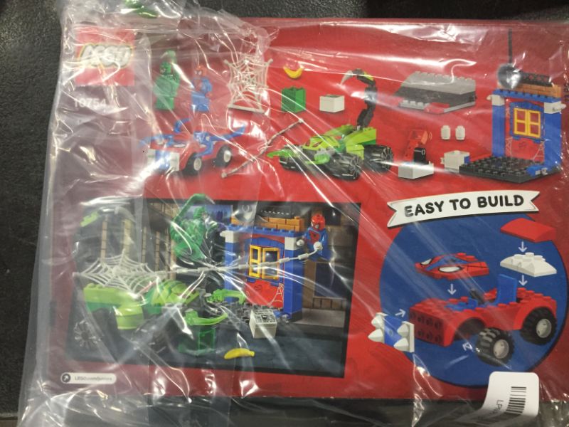 Photo 3 of LEGO Juniors/4+ Marvel Super Heroes Spider-Man vs. Scorpion Street Showdown 10754 Building Kit (125 Pieces)
