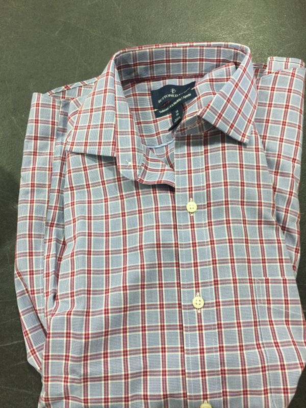 Photo 1 of Button-Down Collared shirt
size 15/31