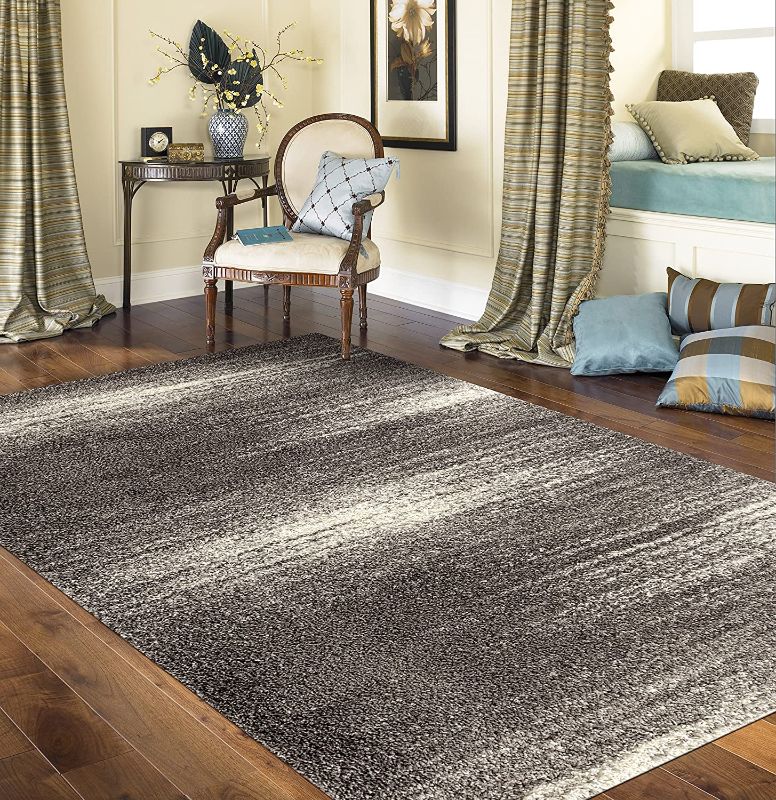 Photo 1 of Cozy Contemporary Ombre Shag Area Rug 5'3" X 7'3" Gray
