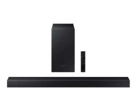 Photo 1 of SAMSUNG soundbar with Wireless Subwoofer and Dolby Audio