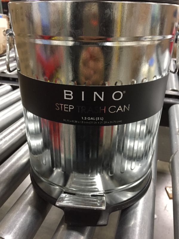 Photo 1 of BINO TRASH CAN 1.3 GAL (5L)