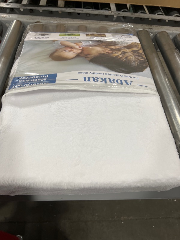 Photo 2 of ABAKAN Twin Size Mattress Protector Bed Cover 39x75 Inch
