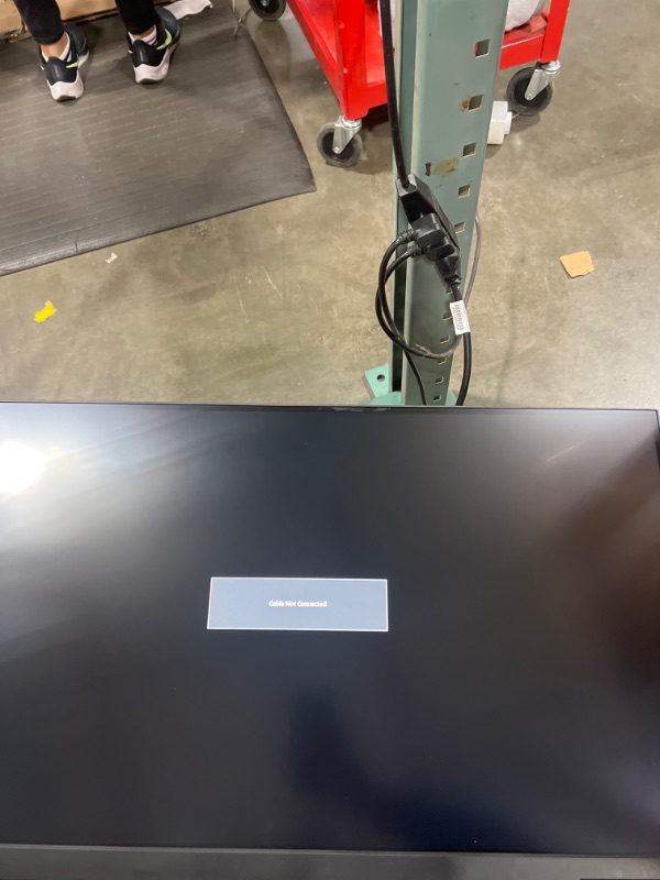 Photo 4 of Lenovo L28u-30 28-inch IPS Monitor, UHD 4K Display, Ultra-Thin Bezels