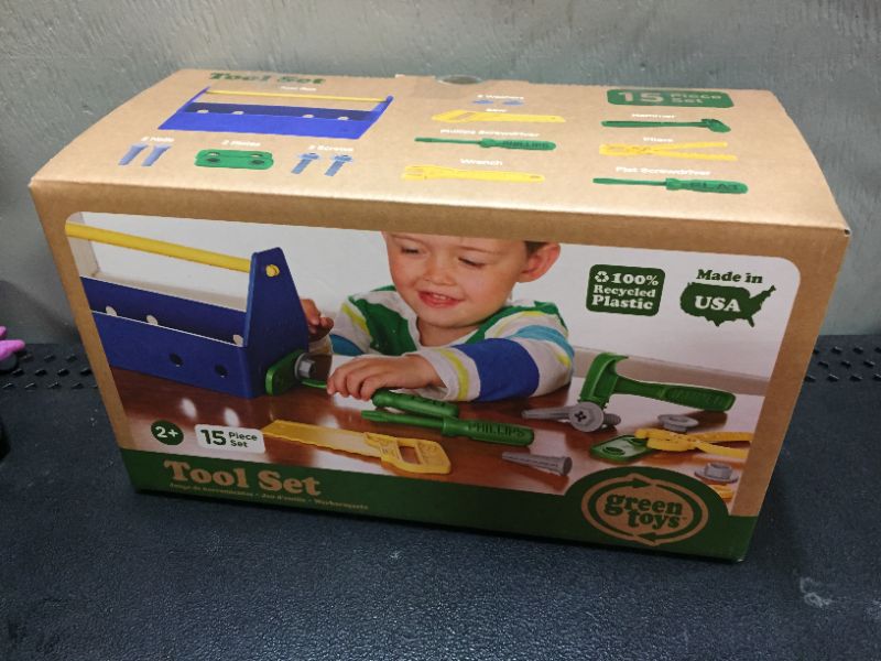 Photo 1 of green toys 15 pc tool set 