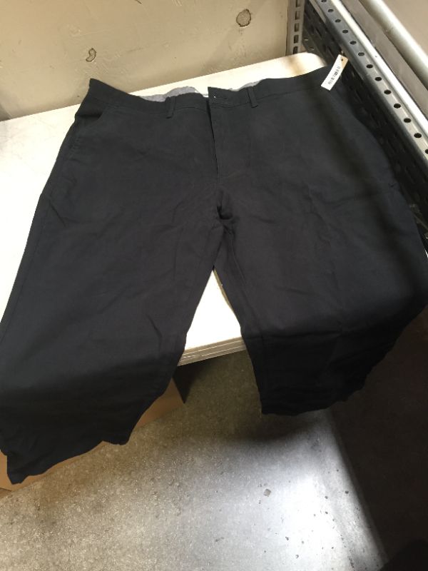 Photo 1 of AMAZON ESSENTIALS CLASSIC PANTS BLACK 
SIZE 42X28