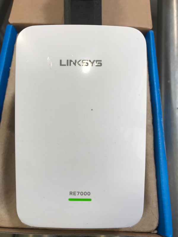 Photo 1 of Linksys WiFi Extender, WiFi 5 Range Booster, Dual-Band Booster, 2,500 Sq. ft Coverage, Speeds up to (AC1900) 1.9Gbps - RE7000
