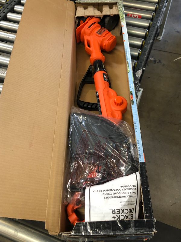 Photo 3 of BLACK+DECKER 6.5 Amps 14" String Trimmer/Edger