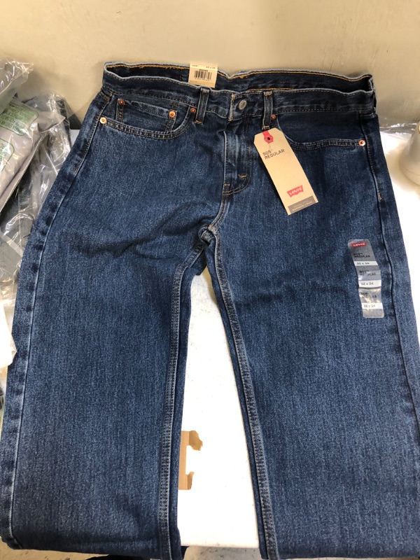 Photo 2 of Men's Levi's 505 Regular Fit Straight Leg stretch denim jeans Size W32xL34
