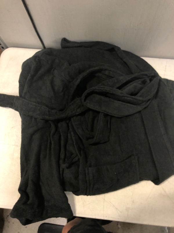 Photo 1 of large an x large bath robe 