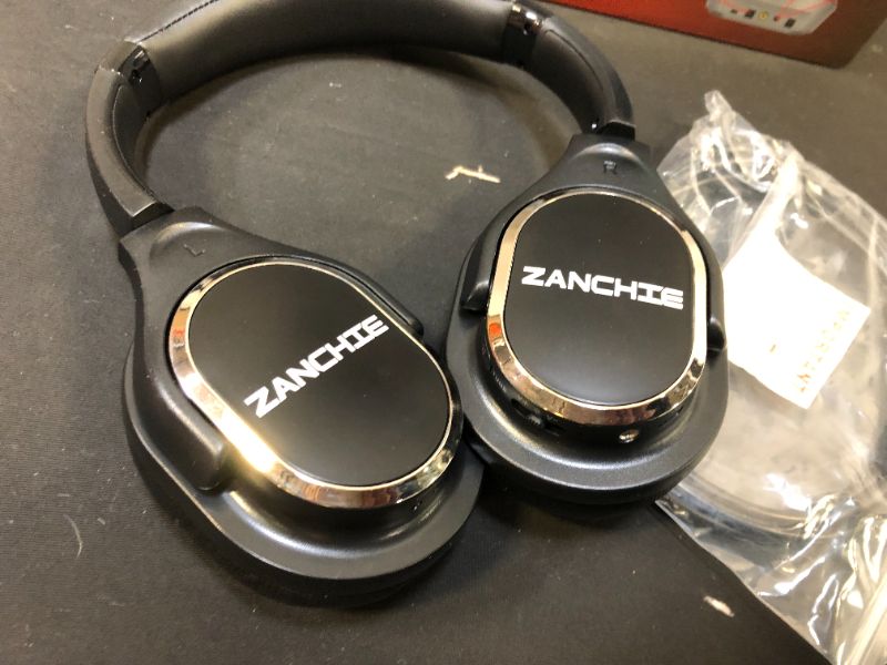 Photo 4 of Zanchie RF Wireless Headphones 