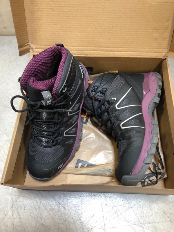 Photo 3 of XPETI WOMEN'S WIREFIRE MID HIKING BOOTS - size 8 . 5 
