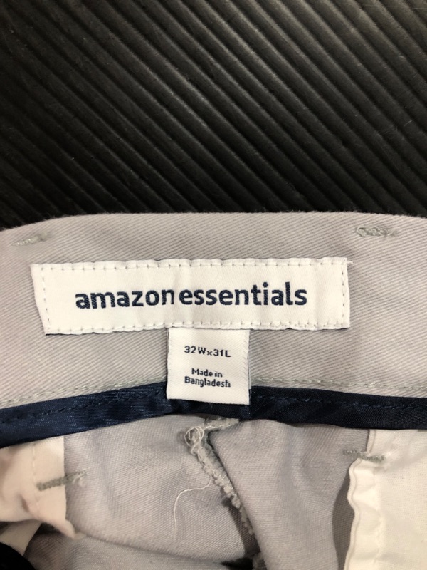 Photo 1 of  Amazon Essentials Mens Pants 32W x 31L