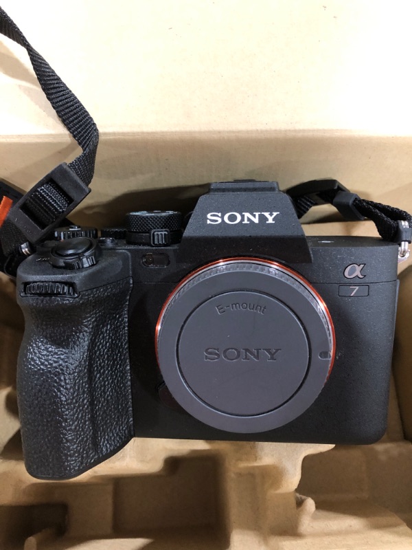 Photo 3 of Sony Alpha a7II Mirrorless Digital Camera - Body Only
