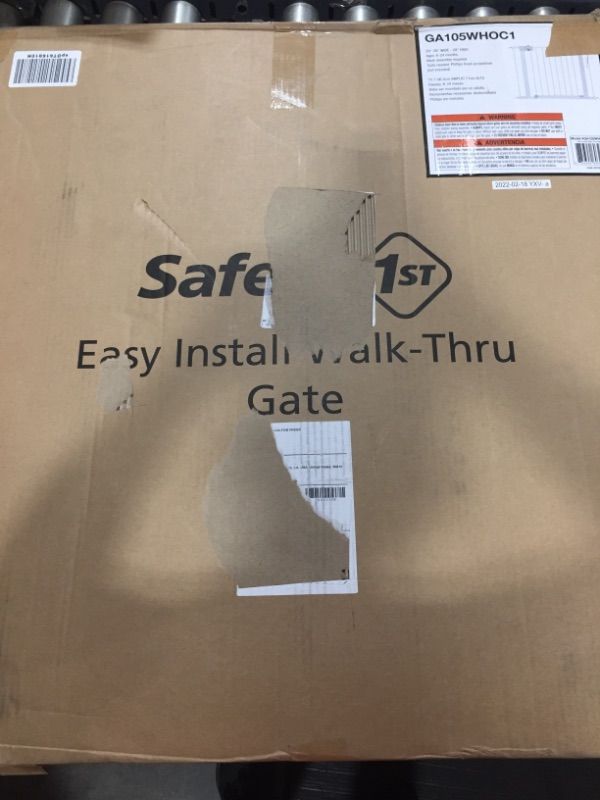 Photo 3 of Safety 1st Easy Install Walk-Thru Gate in White
