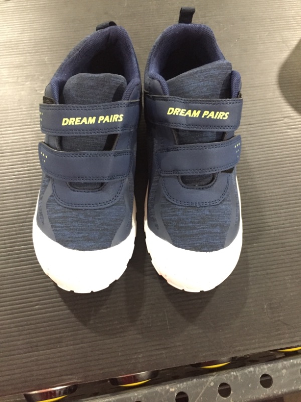 Photo 1 of  Dream Pairs Shoes