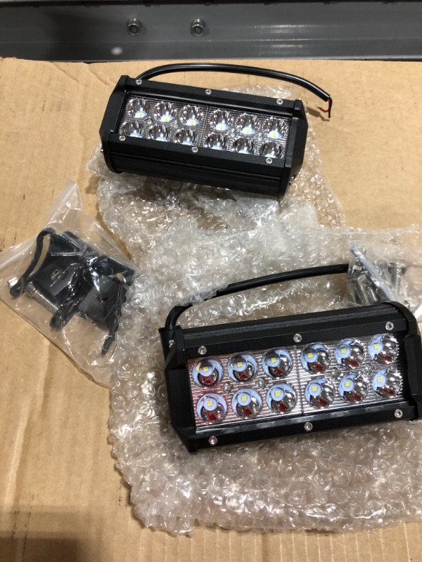 Photo 2 of Willpower 7 inch Flood LED Work Light Bar for Truck Car ATV SUV 4X4 Driving Lamp set of 2
