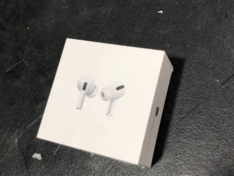 Photo 10 of Apple - AirPods Pro (with Magsafe Charging Case) - White
