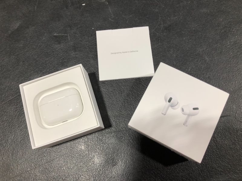 Photo 5 of Apple - AirPods Pro (with Magsafe Charging Case) - White
