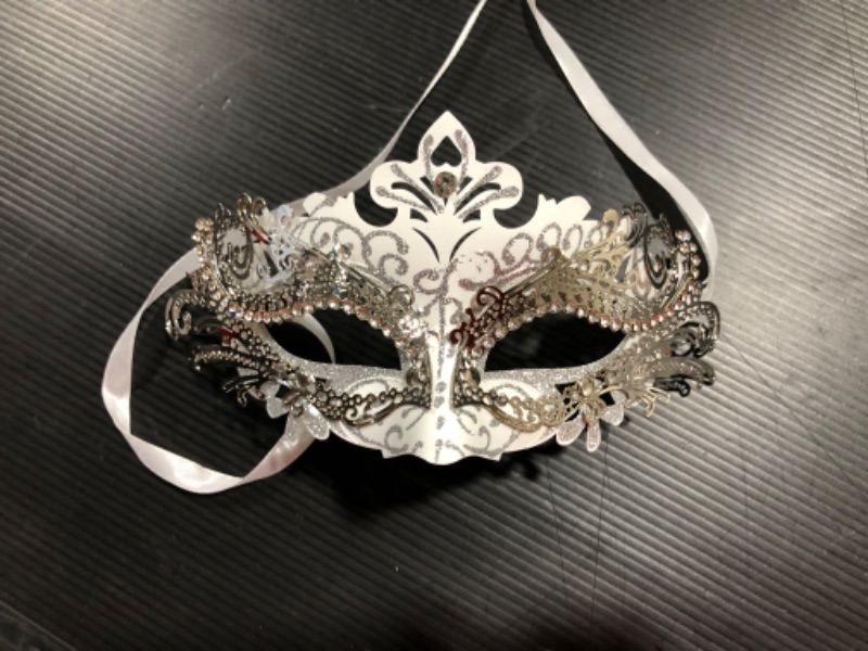 Photo 2 of Hoshin Masquerade Mask, Mardi Gras Deecorations Venetian Masks for Womens
