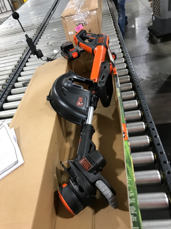 Photo 2 of Black & Decker EASYFEED Electric String Trimmer/Edger + 2 Lithium-Ion Batteries  **UNABLE TO TEST ***