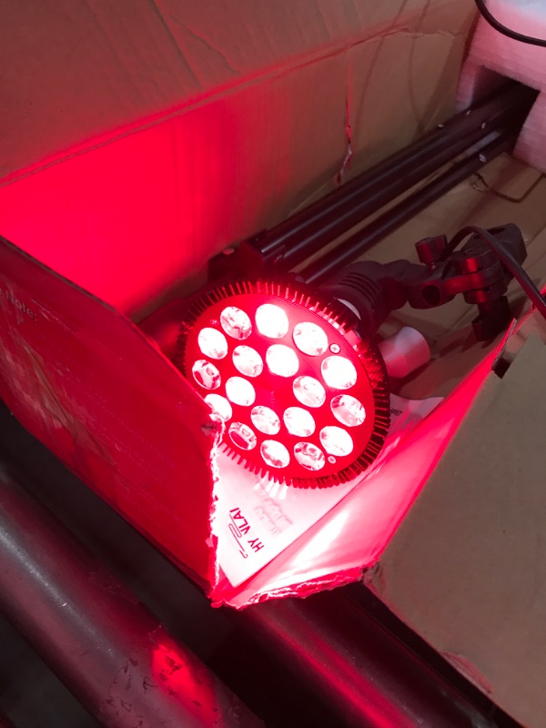 Photo 3 of HYUNLAI Red Light Devices with Stand(30"-82"Height Adjustment),Lamp in Deep Red 660nm Near Infrared 850nm Red Light Lamp.
