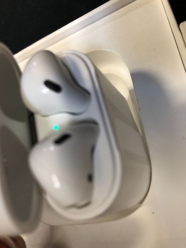 Photo 4 of Apple AirPods (2nd Generation) --- FACTORY SEALED 
