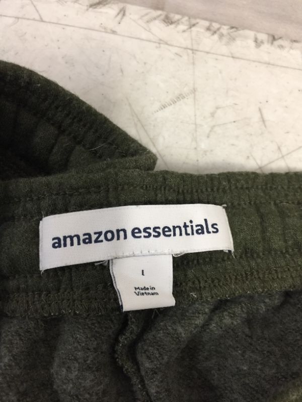 Photo 3 of Amazon Essentials Men's Fleece Jogger Pants LARGE Olive