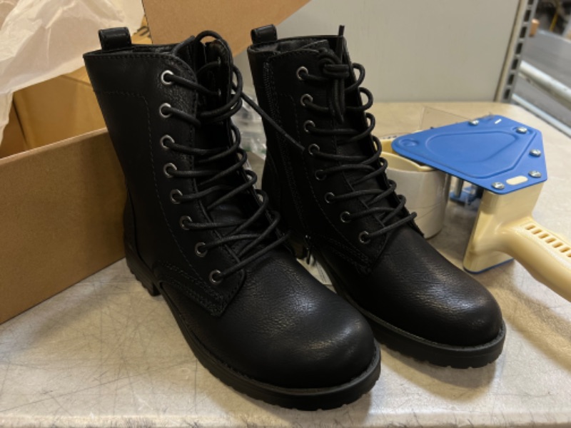 Photo 1 of Amazon Essentials Women's Collins Combat Boot (Size 5)