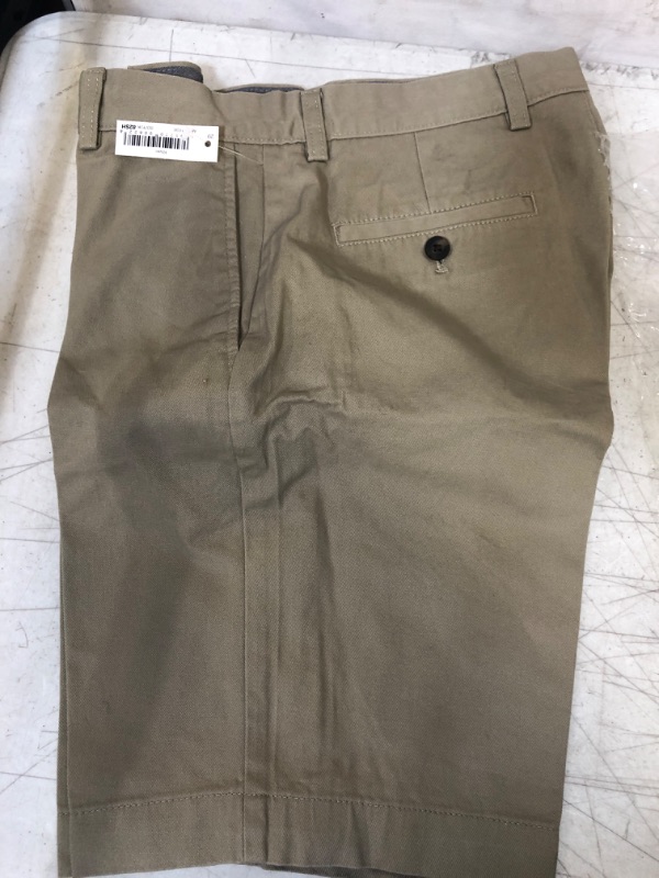 Photo 2 of Amazon Essentials Men's Slim-fit 7" Short
SIZE 29