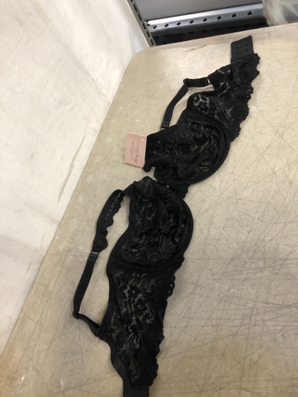 Photo 1 of LACE UNDERWIRE  BRA,SIZE 40D 