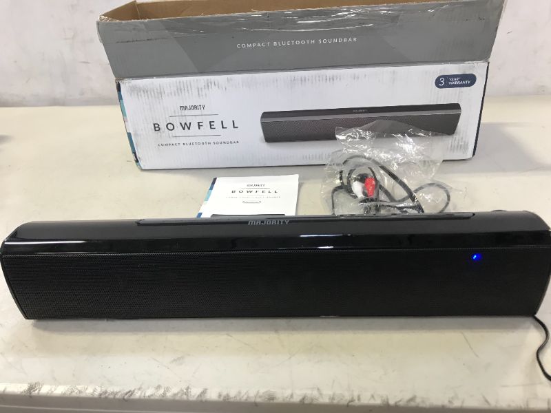 Photo 2 of Majority Bowfell Small Sound Bar for TV with Bluetooth, RCA, USB, Opt, AUX Connection, Mini Sound/Audio System for TV Speakers/Home Theater, Gaming, Projectors, 50 watt, 15 inch
(MISSING REMOTE)