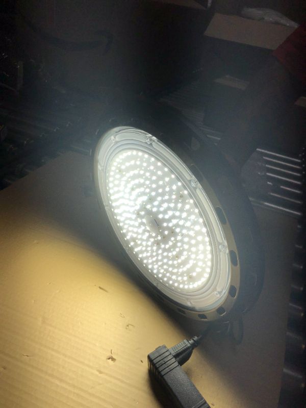 Photo 2 of UFO LED High Bay Light 150W 21,000lm 5000K Daylight 600W HID/HPS Equivalent with US Plug 5’ Cable LED Warehouse Lights Commercial Shop Workshop Garage Factory Lowbay Area Lighting Fixture
