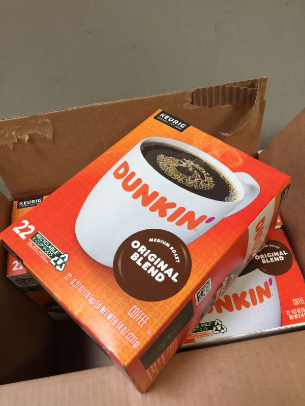 Photo 3 of Dunkin' Original Blend Medium Roast Coffee, 22 Keurig K-Cup Pods (4 boxes of 22)
EXP APR 15 2022 (factory sealed)