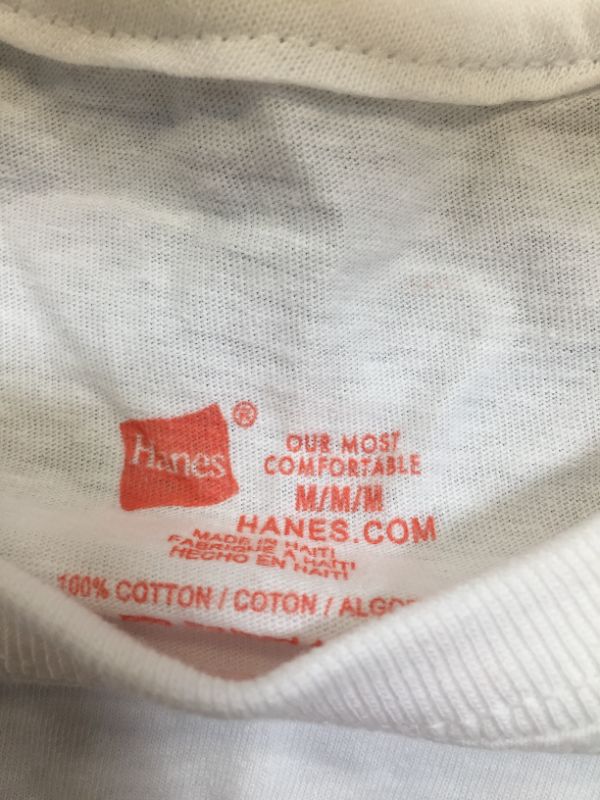 Photo 4 of 6 PCK HANES MEDIUM WHITE T SHIRTS