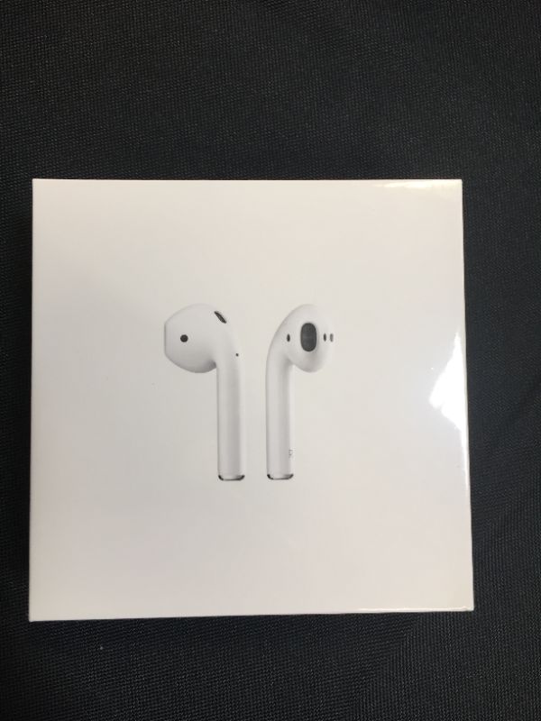 Photo 4 of Apple AirPods (2nd Generation)
