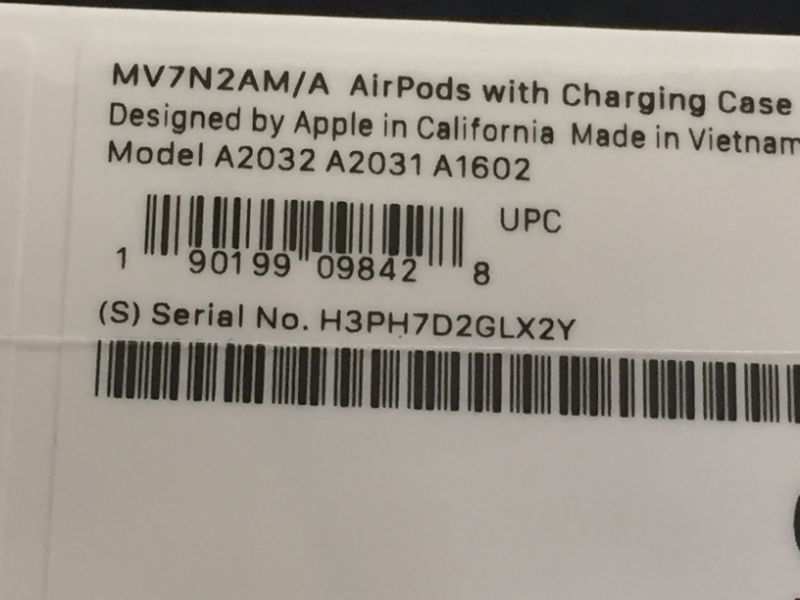 Photo 4 of Apple AirPods (2nd Generation) ---Brand New Factory Sealed 
