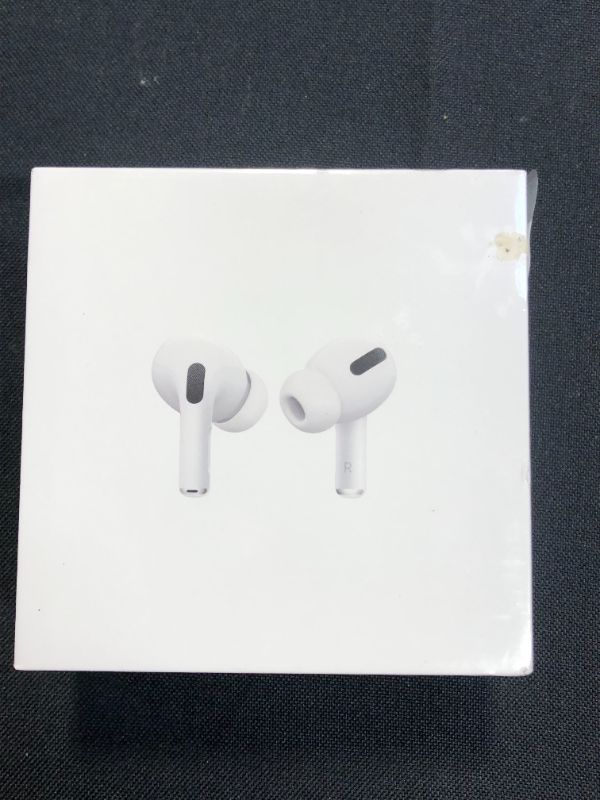 Photo 4 of Apple AirPods Pro
