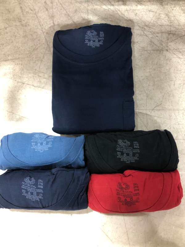 Photo 2 of Fruit Of The Loom Men's Pocket Crewneck T-Shirt (6 pack) 2XL