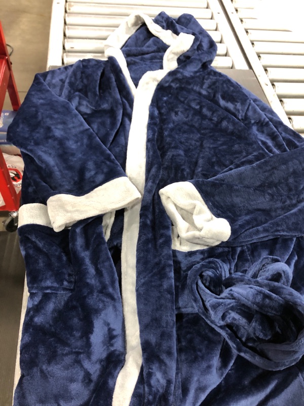 Photo 1 of  Men's Soft Fleece Plush Robe Full Length Long Bathrobe XL
