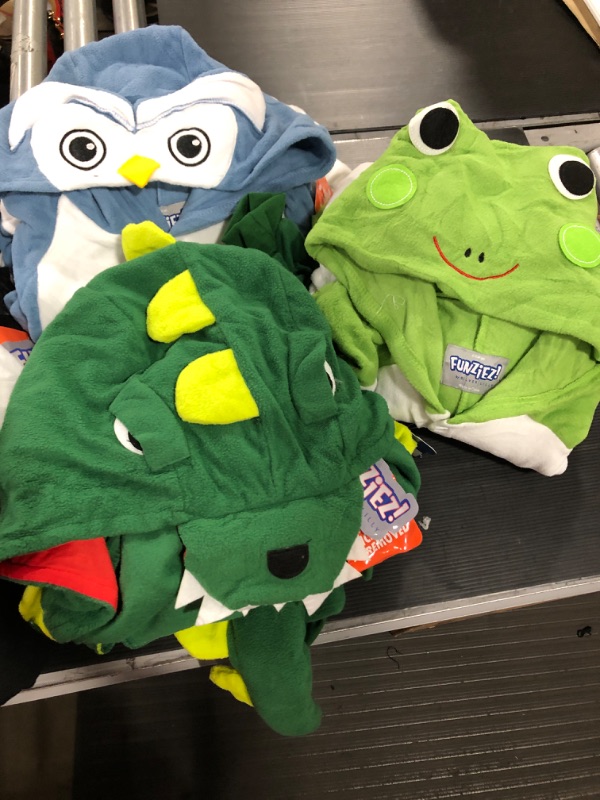 Photo 1 of (5 PACK) ADULT ONSIE BUNDLE VARIOUS SIZES